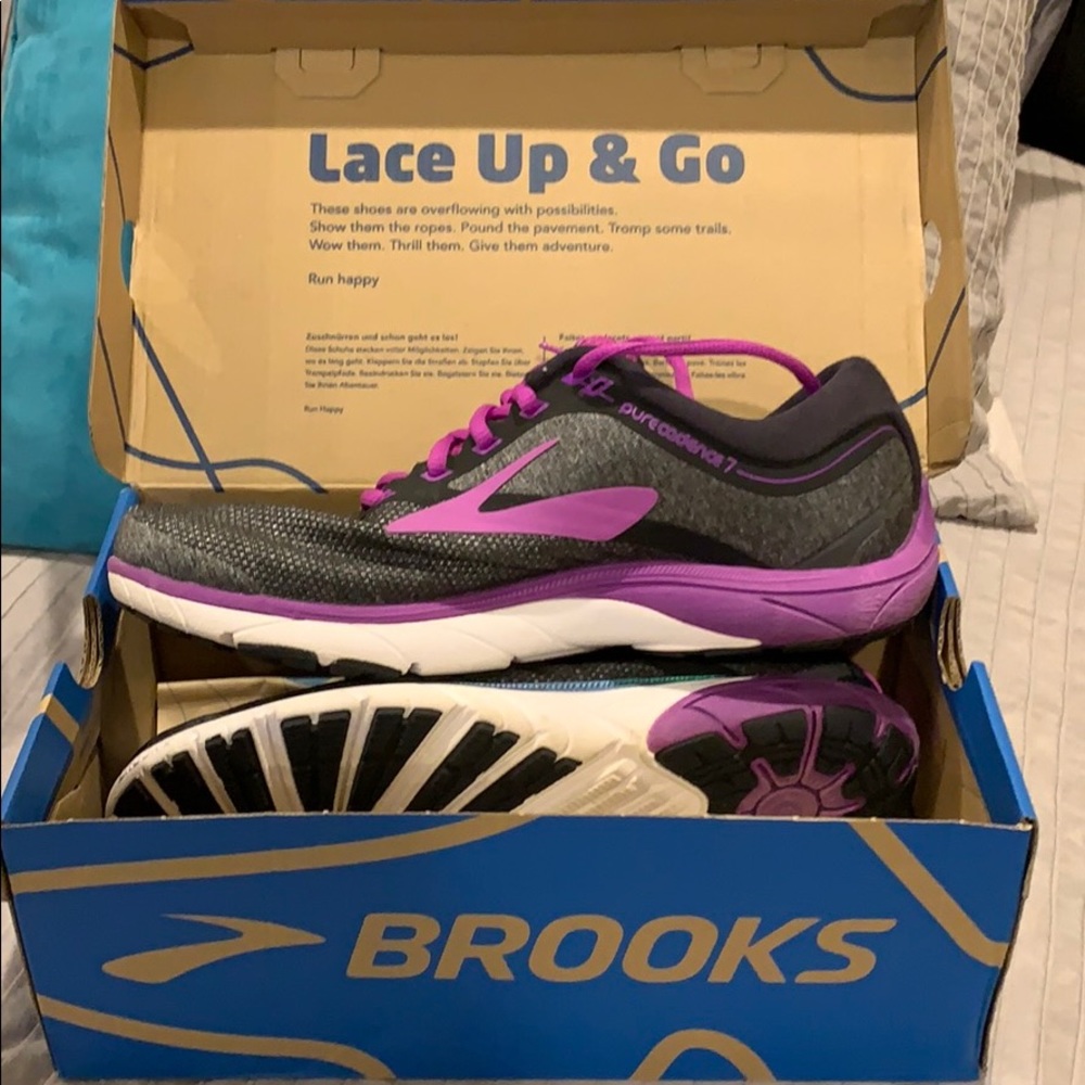 Women’s Brooks shoes